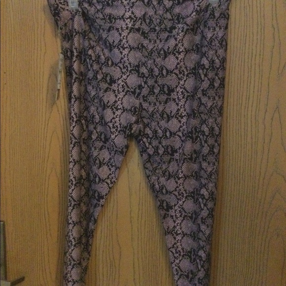 READY yo go purple snakeskin capri 2x new never worn A-14 - Picture 3 of 4